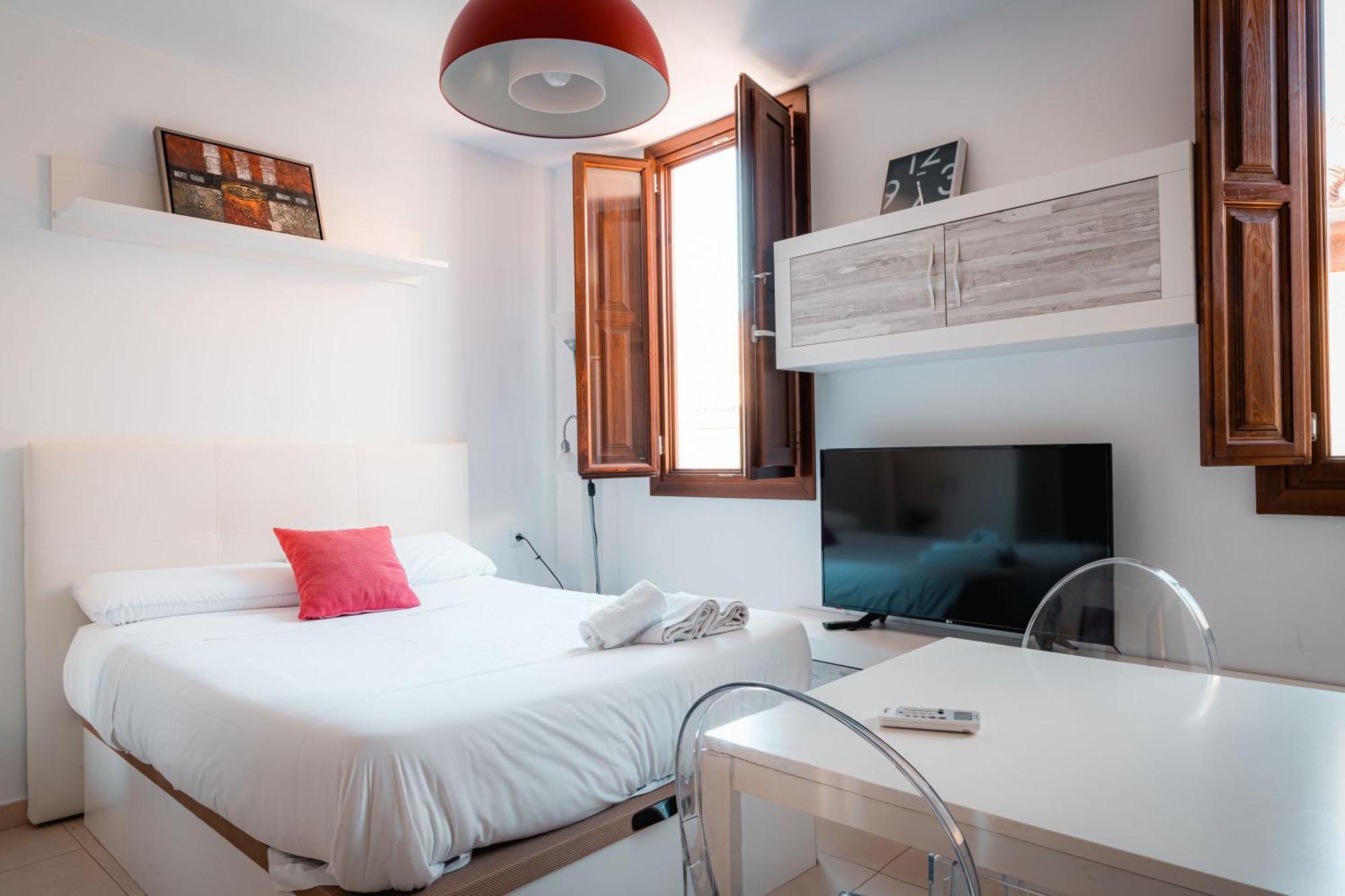 Qh Elvira Apartment Granada Bagian luar foto
