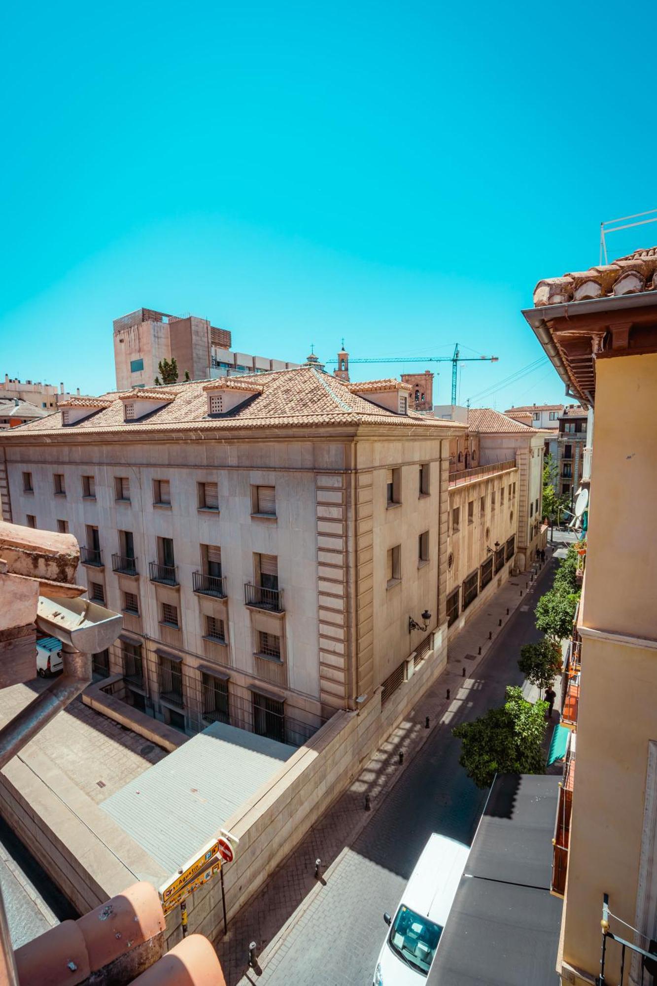 Qh Elvira Apartment Granada Bagian luar foto