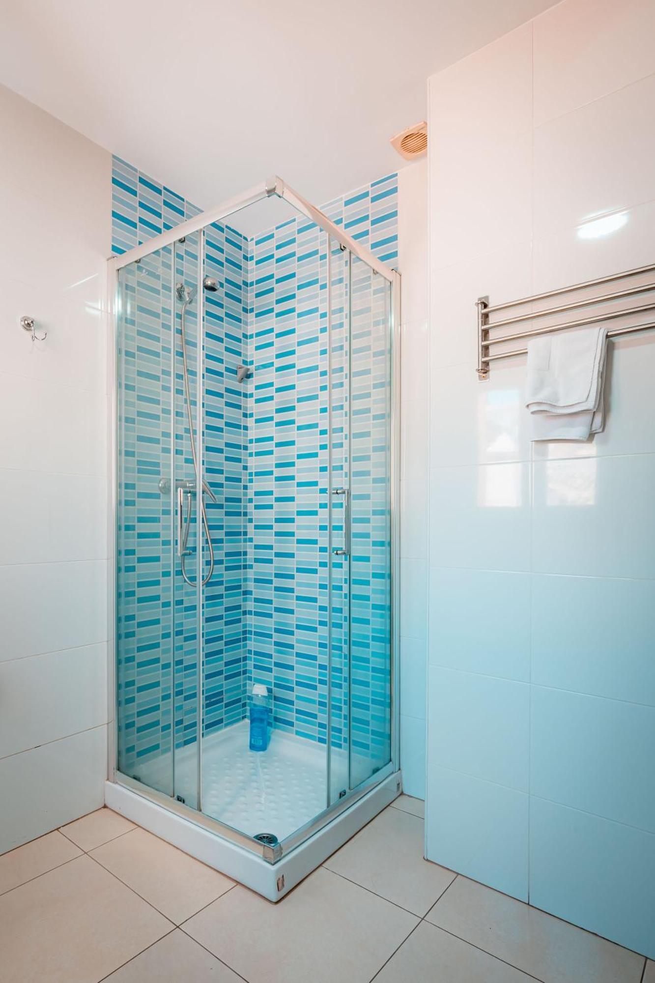 Qh Elvira Apartment Granada Bagian luar foto
