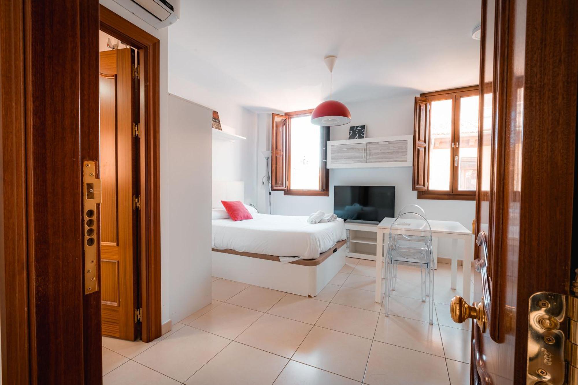 Qh Elvira Apartment Granada Bagian luar foto