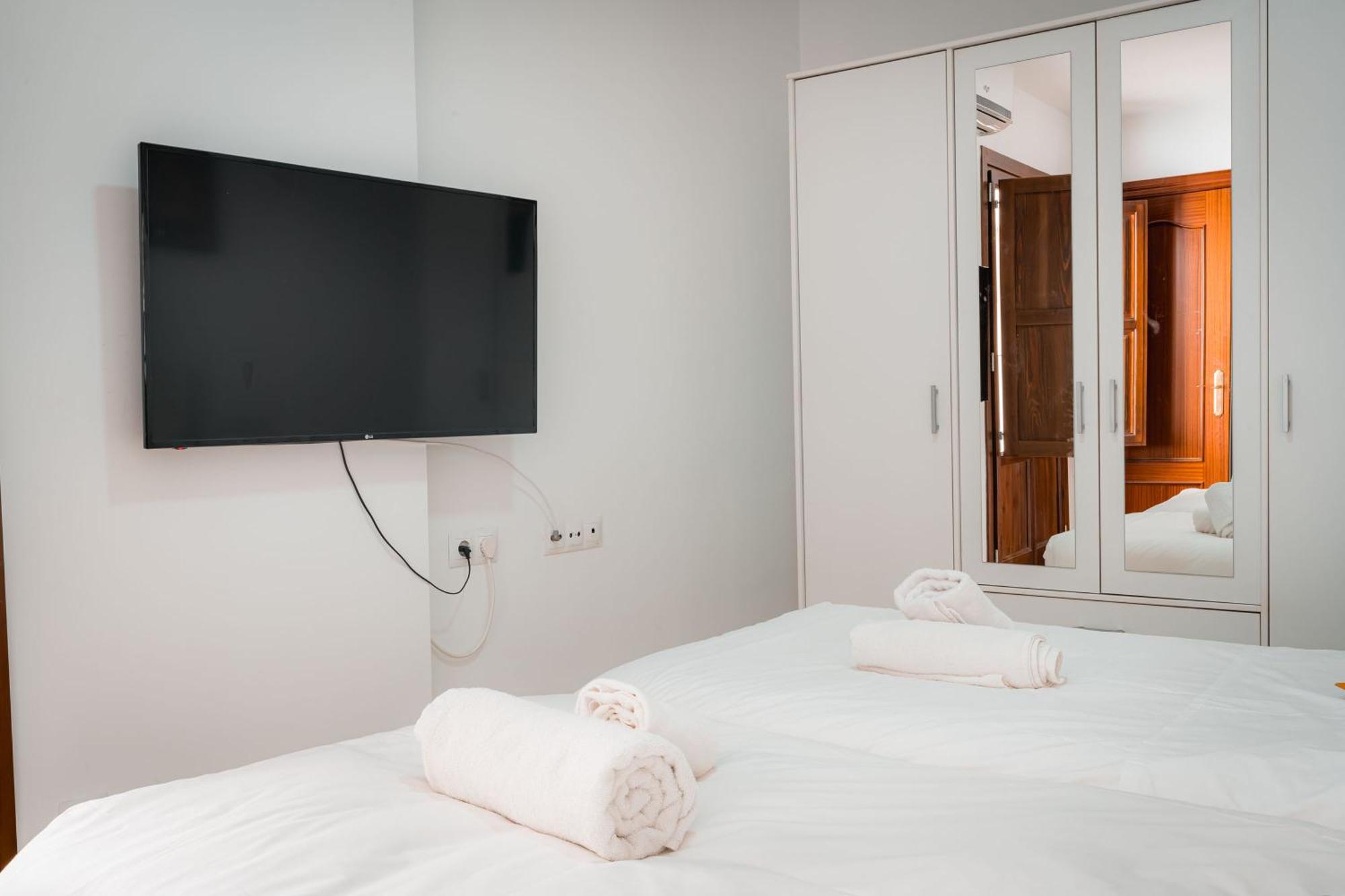 Qh Elvira Apartment Granada Bagian luar foto