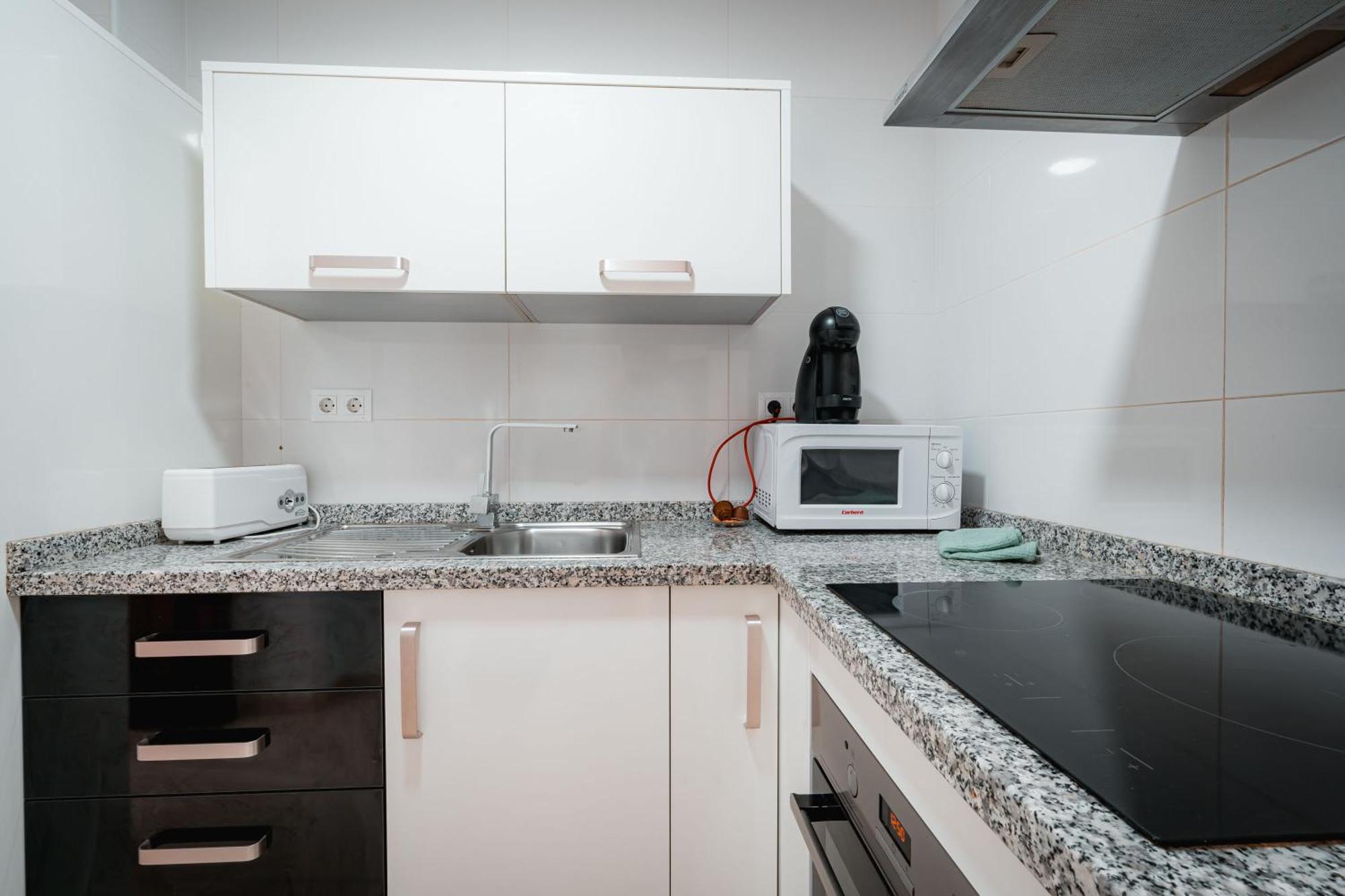 Qh Elvira Apartment Granada Bagian luar foto