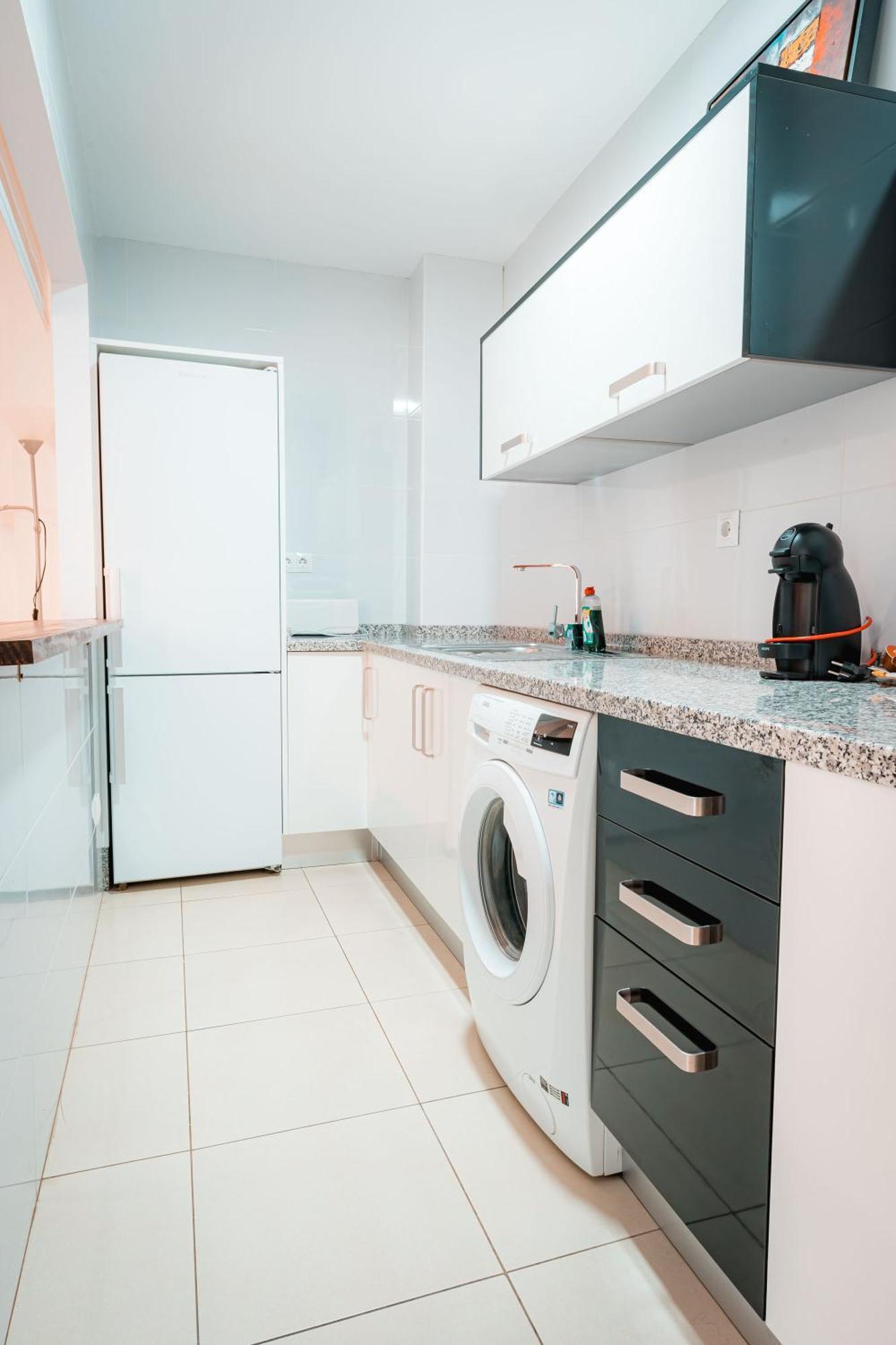 Qh Elvira Apartment Granada Bagian luar foto
