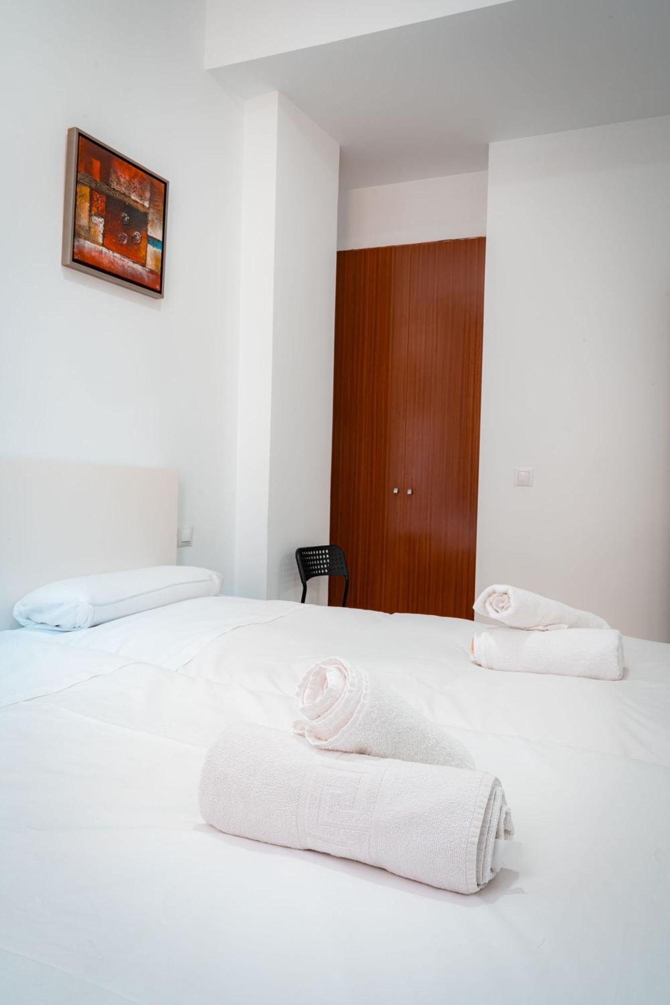 Qh Elvira Apartment Granada Bagian luar foto